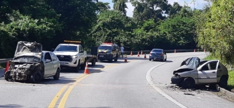 Homem Morre E Tr S Pessoas Ficam Feridas Ap S Colis O Entre Dois Carros