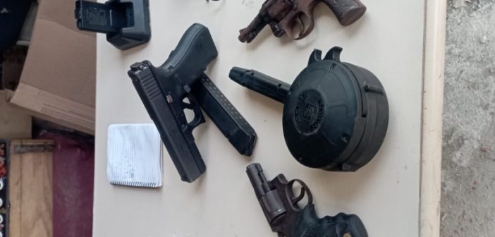 Armas e munições são apreendidas em ação da PM no Monte Castelo A Voz