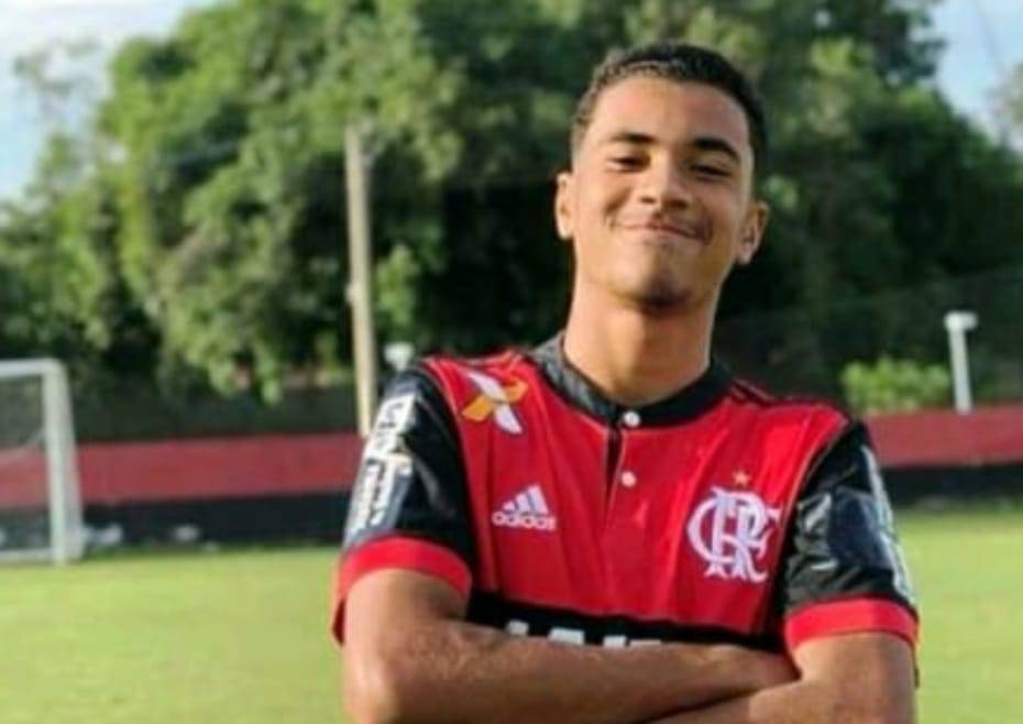 A-69-CIDADES-Jovem-volta-redondense-está-entre-as-dez-vítimas-do-incêndio-no-CT-do-Flamengo-REDES-SOCIAIS