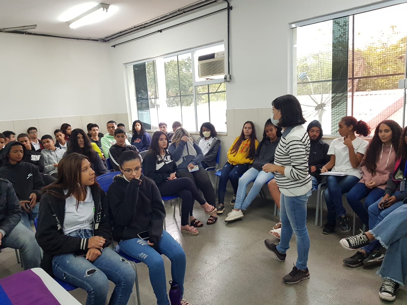 Prefeitura realiza roda de conversa de combate ao bullying em escola  municipal