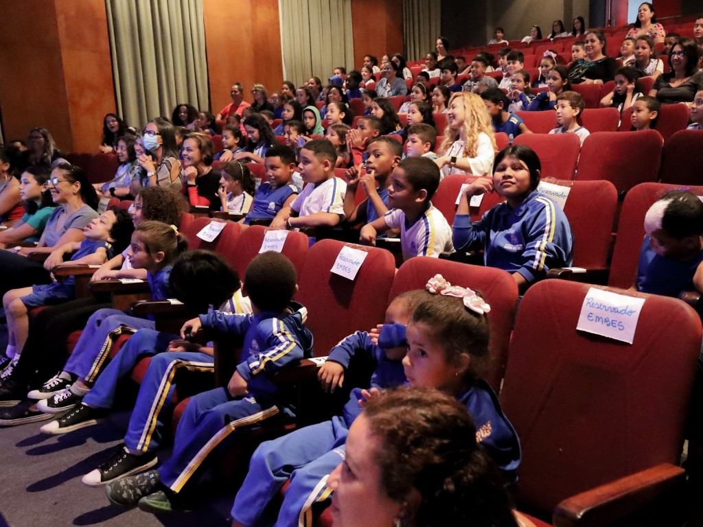 Teatro Municipal com agenda para crianças - Prefeitura de Angra dos Reis