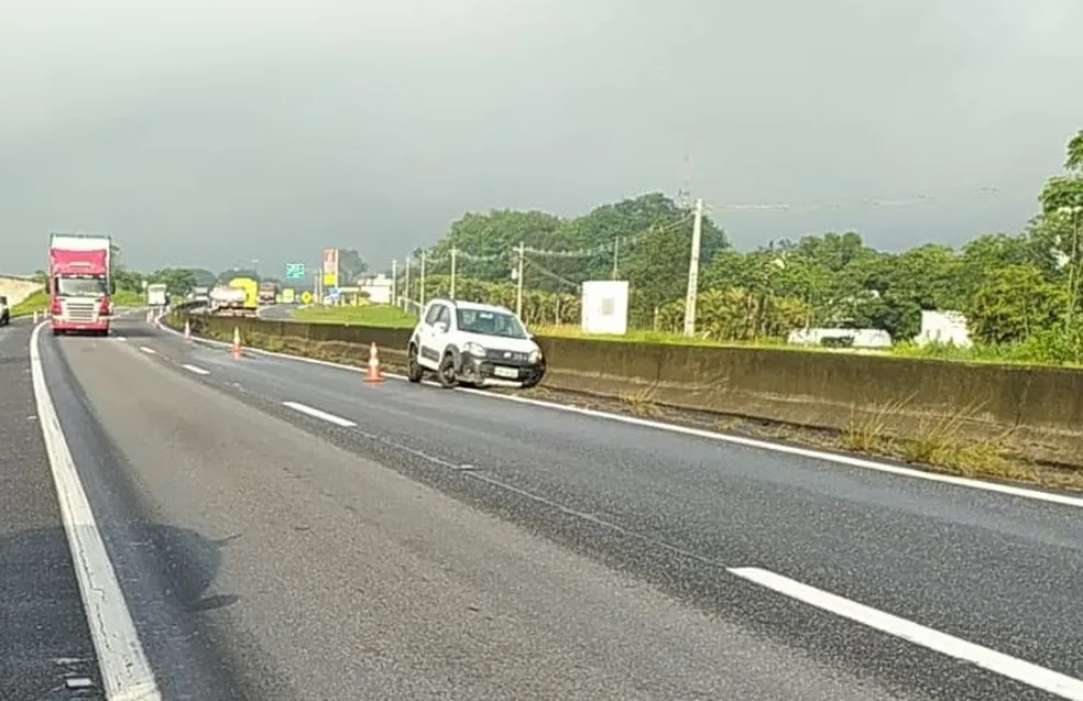 Mulher Fica Ferida Em Acidente Na Via Dutra, Em Itatiaia - A Voz Da Cidade