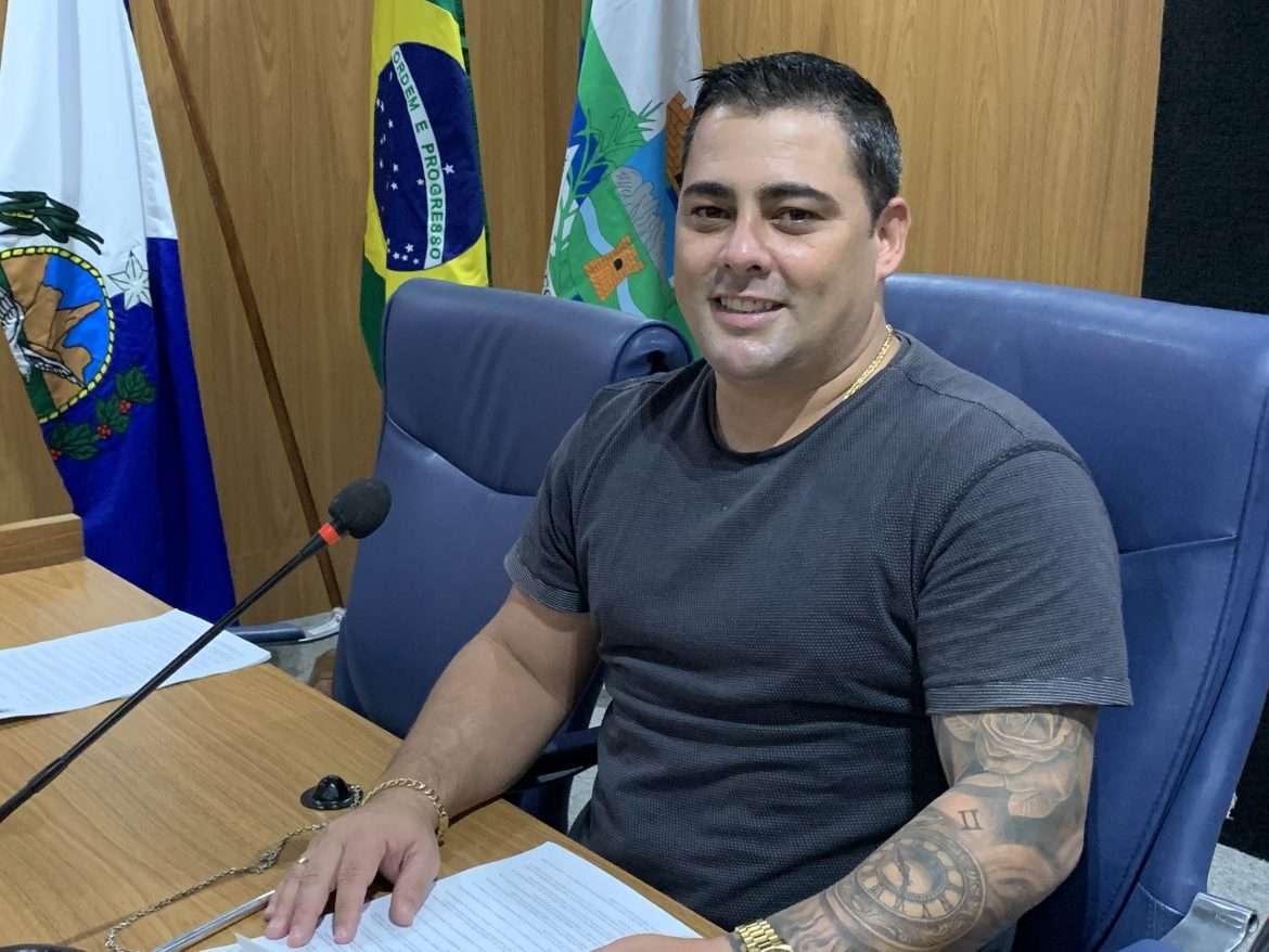 23.cf.res.polÍtica.vereador apresenta projetos para pessoas.diculgaÇÃocmr