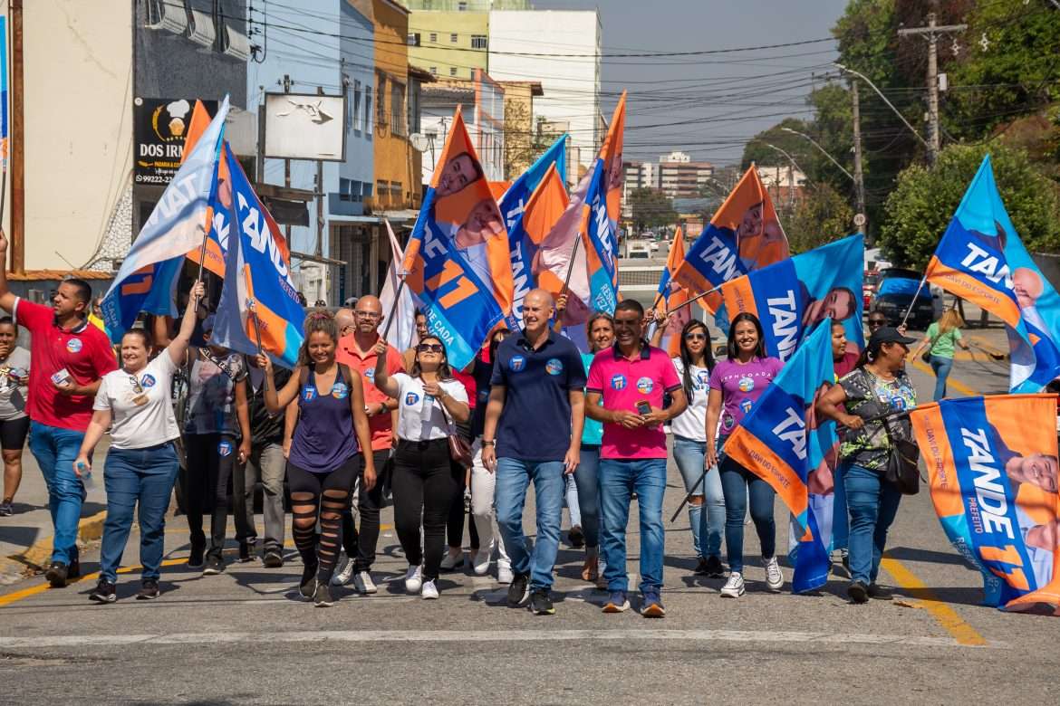 polÍtica 61 tande apresenta propostas e reforça compromisso com a continuidade do progresso em resende iam martins (13)