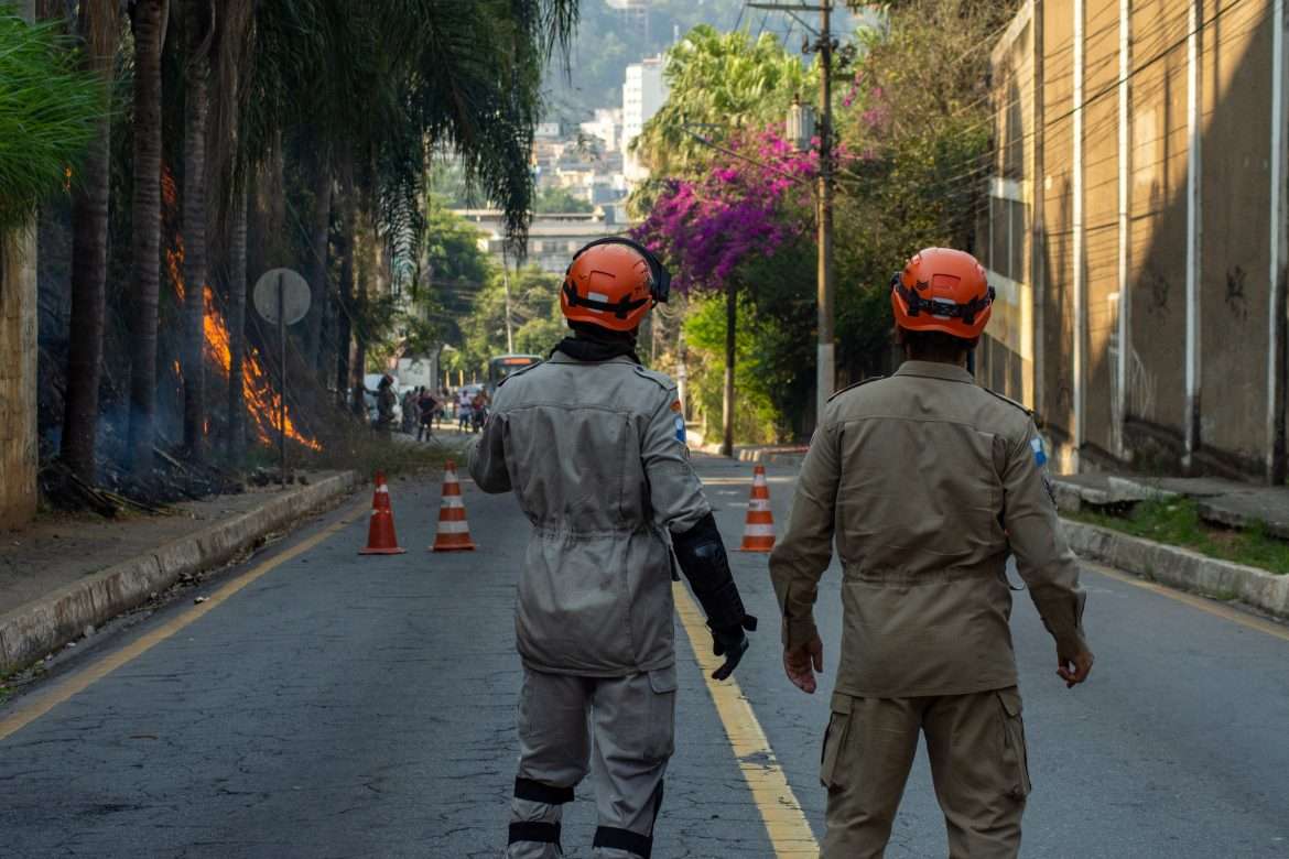 12 09 2024 incêndio morro voz da cidade queimada 9 iam martins