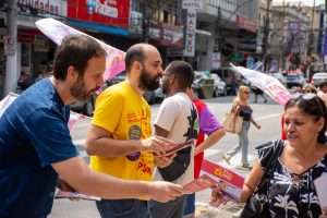 19 09 2024 um dia com o candidato petterson e flávio serafini 13 iam martins