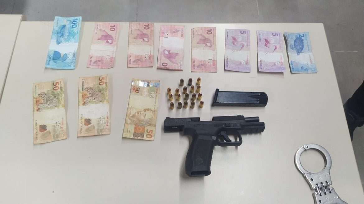 20.cf.res.polÍcia.pm prende homem é preso com pistola.divulgaÇÃopm