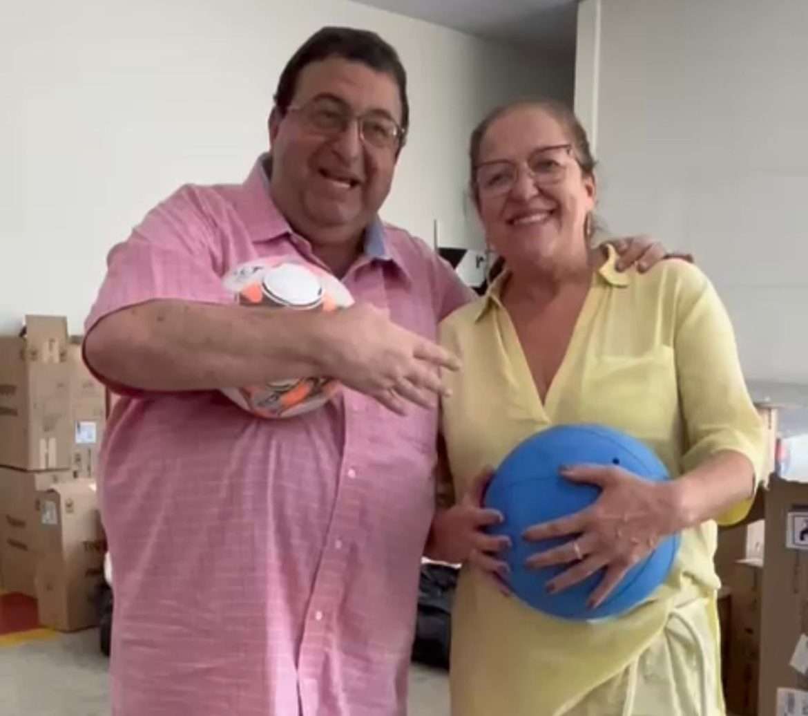 6df73e83 e98e 411c b2d5 b8ad8937b2e8