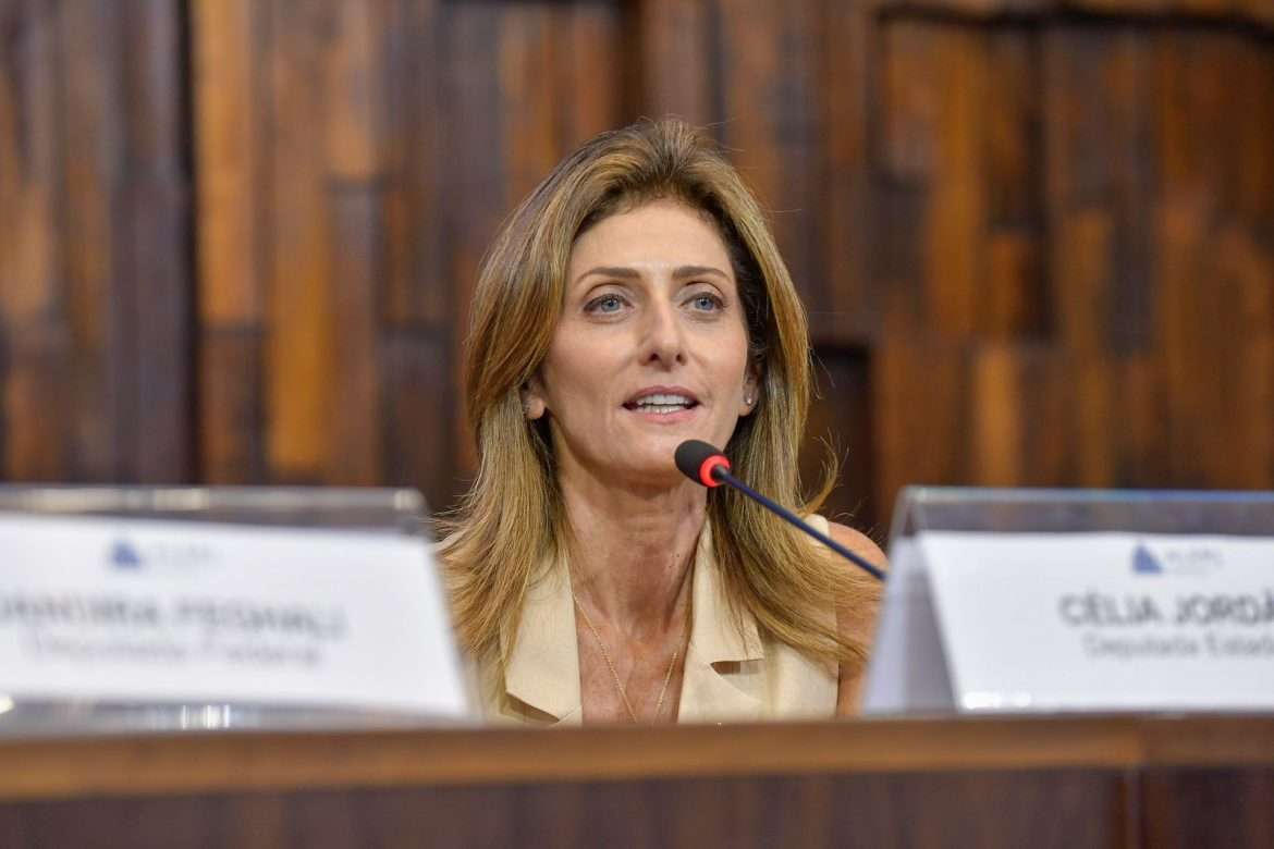 aa599a45 578b 4255 bcb3 a530f1ebea17