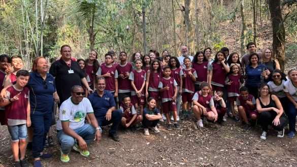 cidades rotary club alvorada promove ação de plantio de árvores no colégio ubm divulgaÇÃo (1)