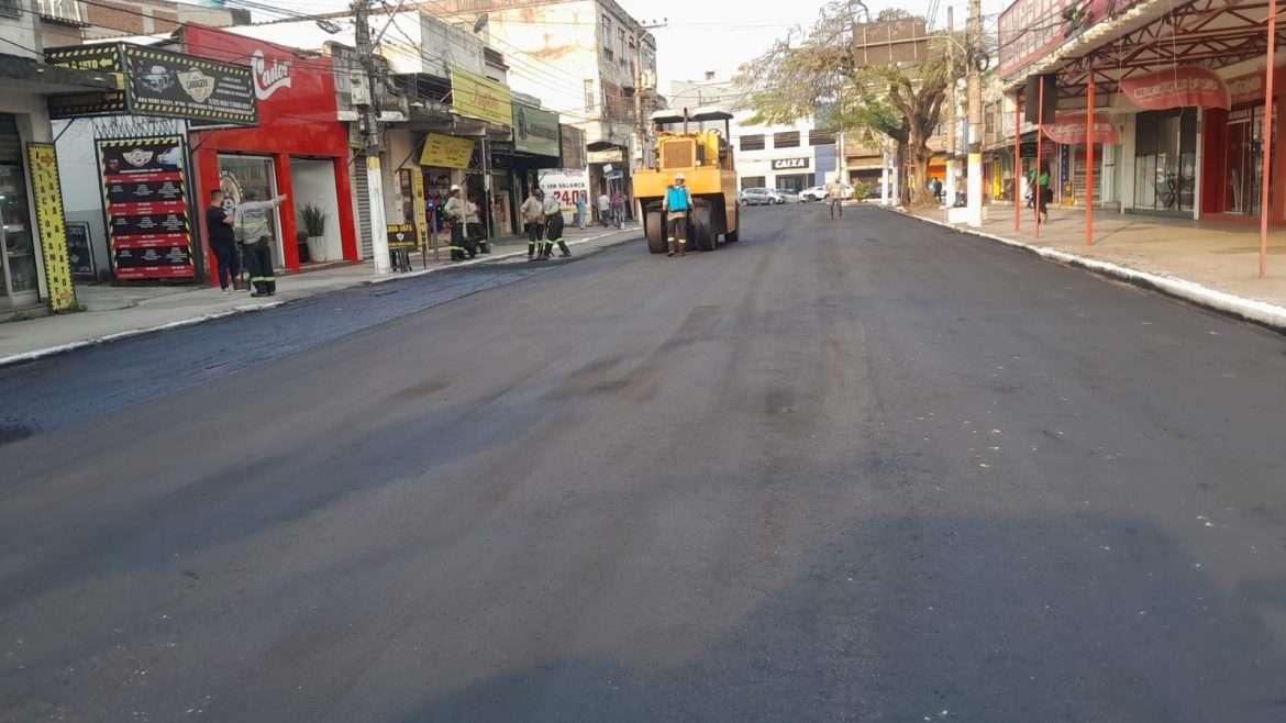 encerrado o asfaltamento em 13 ruas do bairro aterrado, em volta redonda divulgaÇÃo secom
