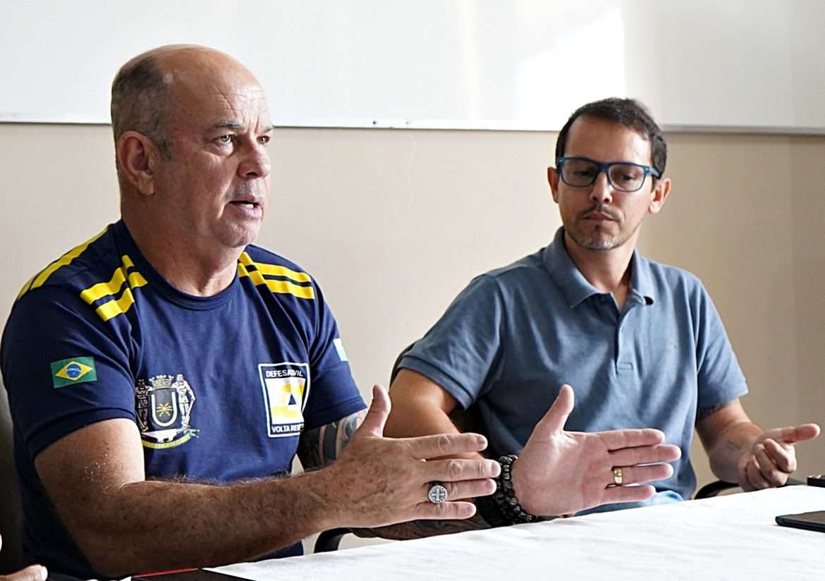 moradores devem ficar atentos e são orientados como agir em caso de ocorrências de fogo geraldo gonçalves secom