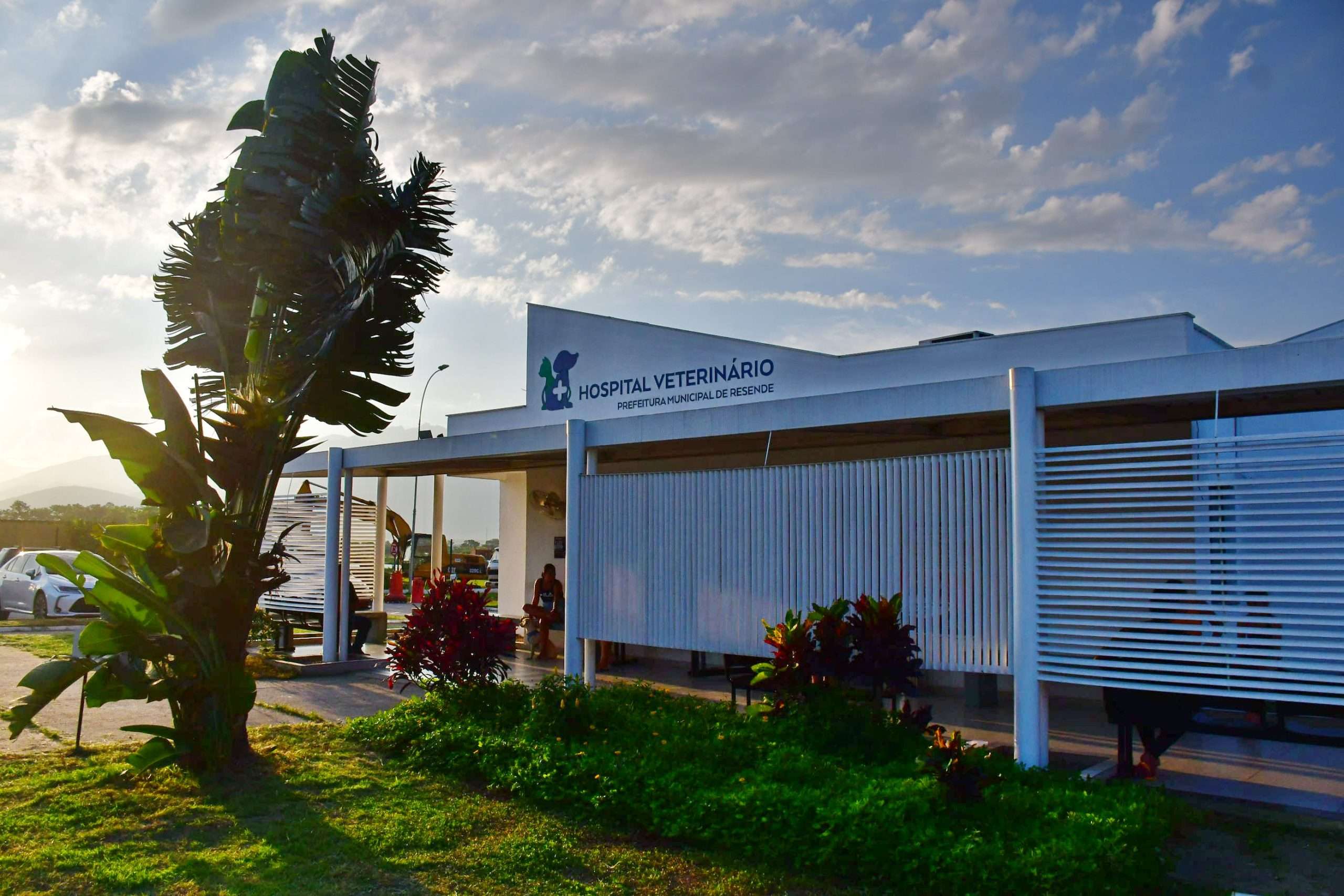 pÁgina 10.resende comemora.2.hospitalveterinÁrio.douglaspachecopmr