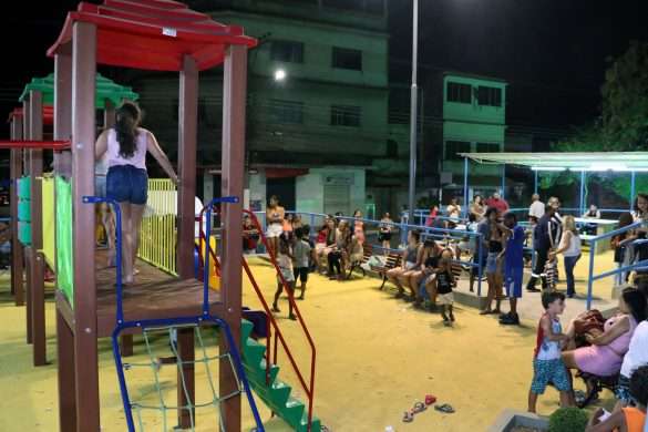 praça 13 de maio, no bairro vila maria, é inaugurada pela prefeitura de barra mansa chico de assis