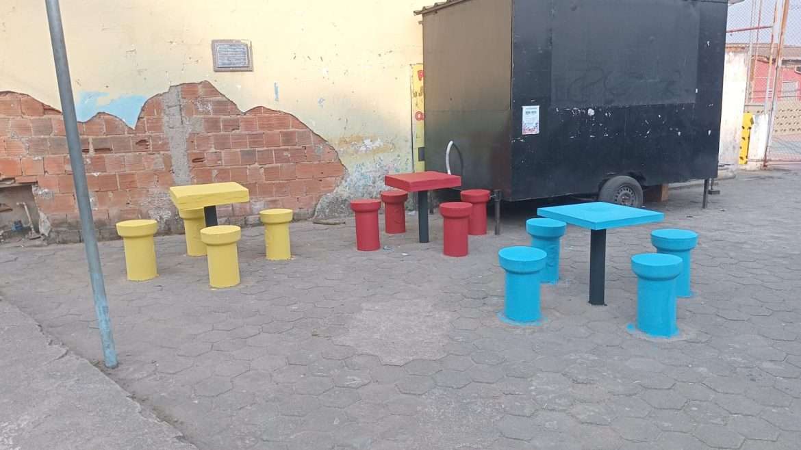 serviço de manutenção de praças e quadras em volta redonda segue avançando divulgação secom