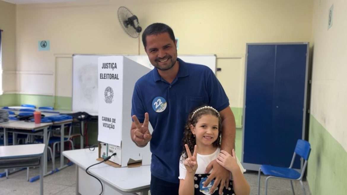 0f4b4ad9 9d4a 48de 9165 e583411fbc74