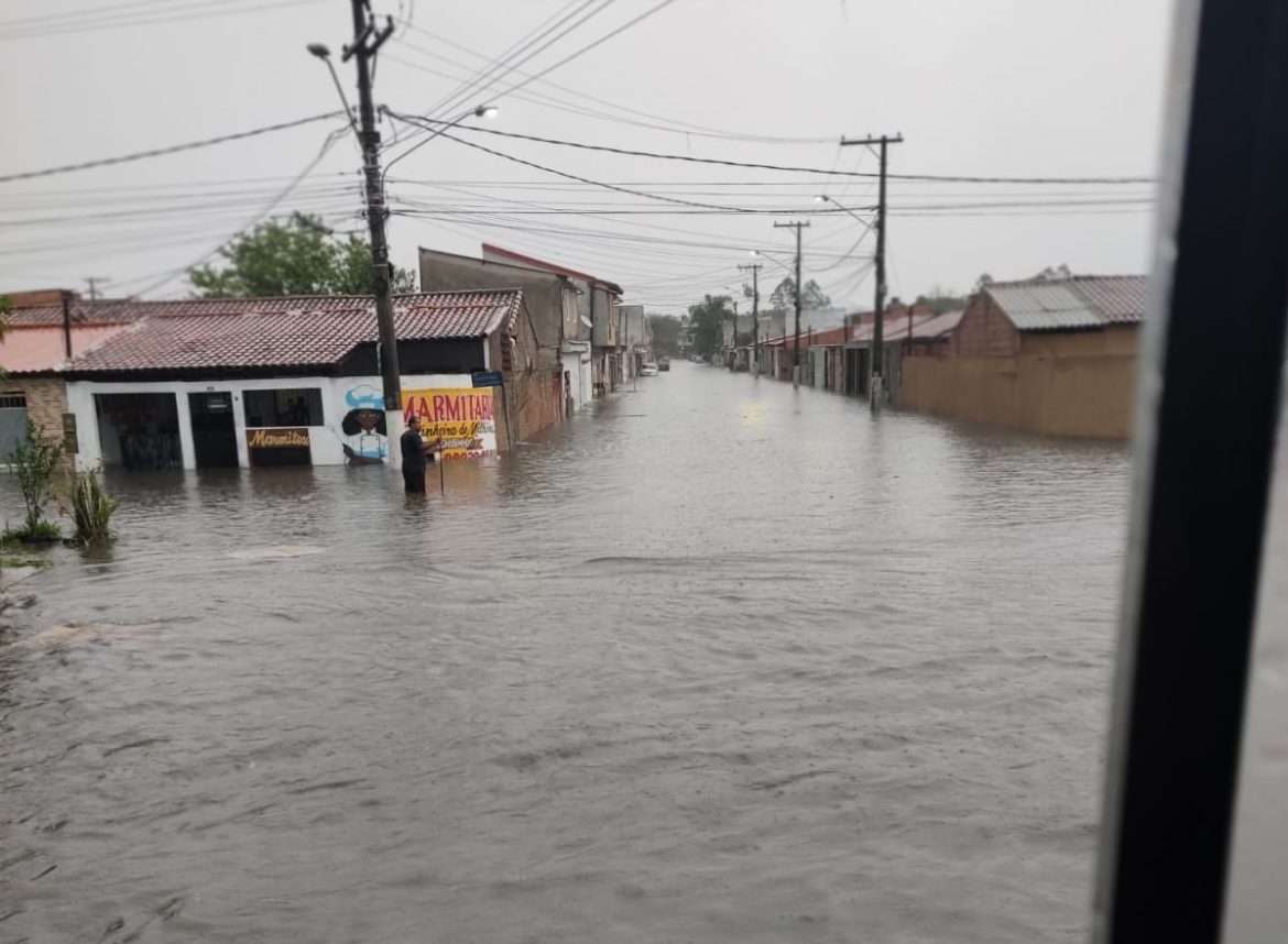 16.cf.res.cidades.temporal provoca alagamentos.redessociais