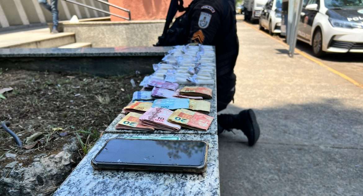 18.cf.res.polÍcia.comerciante é preso suspeito.divulgaÇÃopm