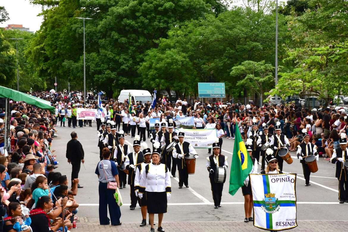 29.cf.res.cidades.prefeitura realiza neste sábado desfile.raimundobrasilpmr