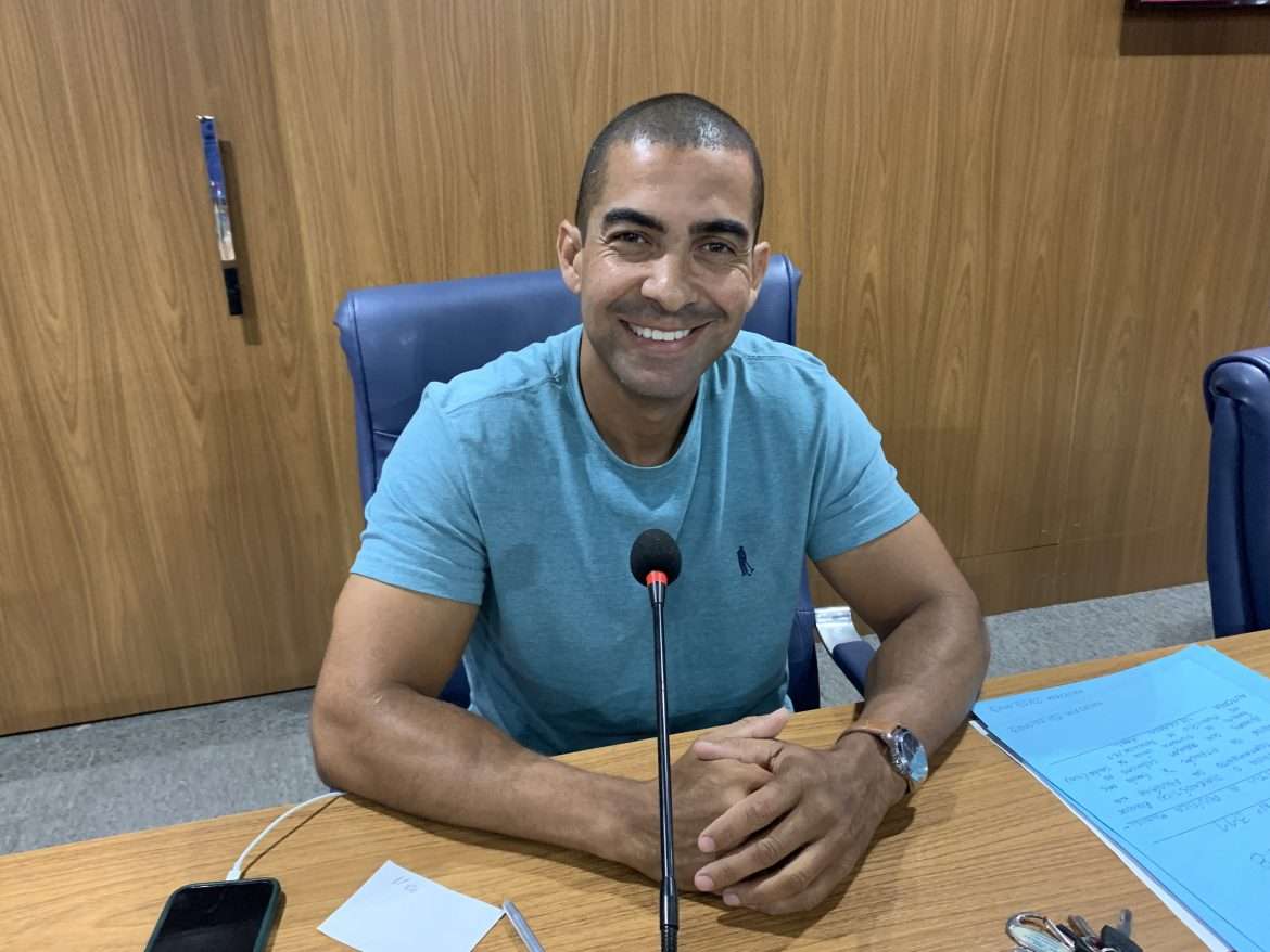 33.cf.res.polÍtica.escola poderá oferecer ensino.divulgaÇÃocmr