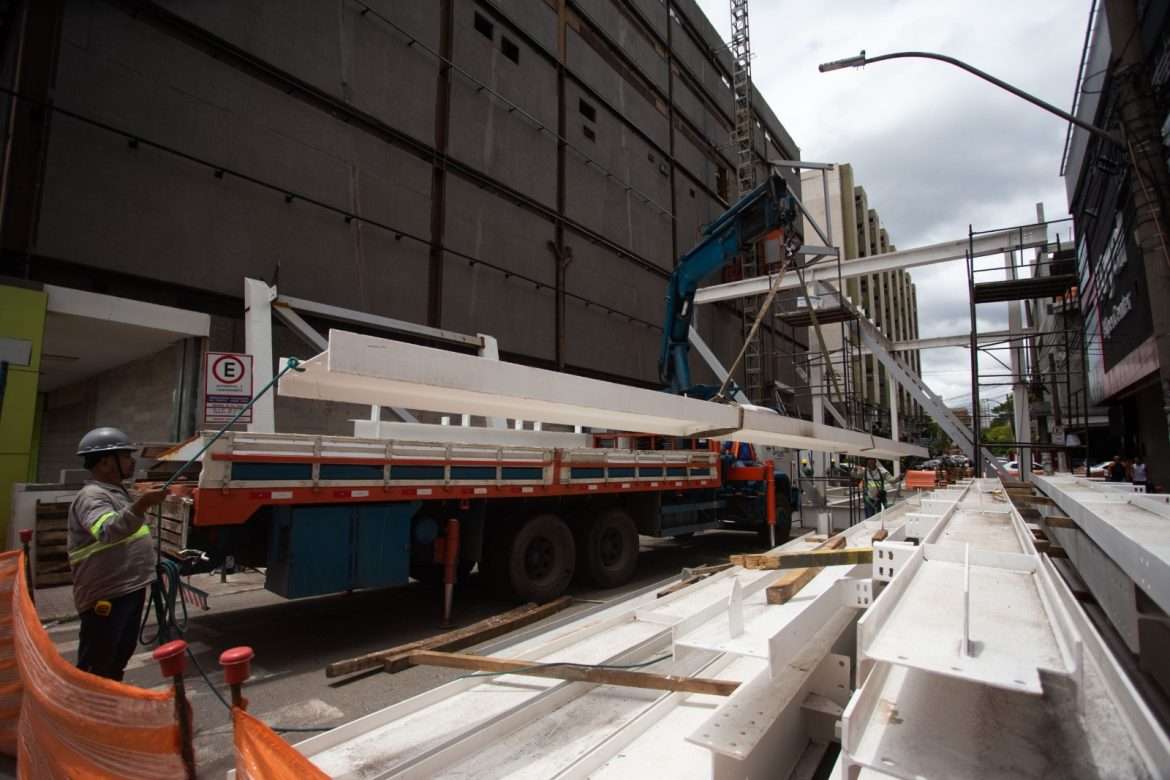 andamento das obras de expansão do sider, em volta redonda, é discutido entre prefeito e presidente da cbs cris oliveira secom