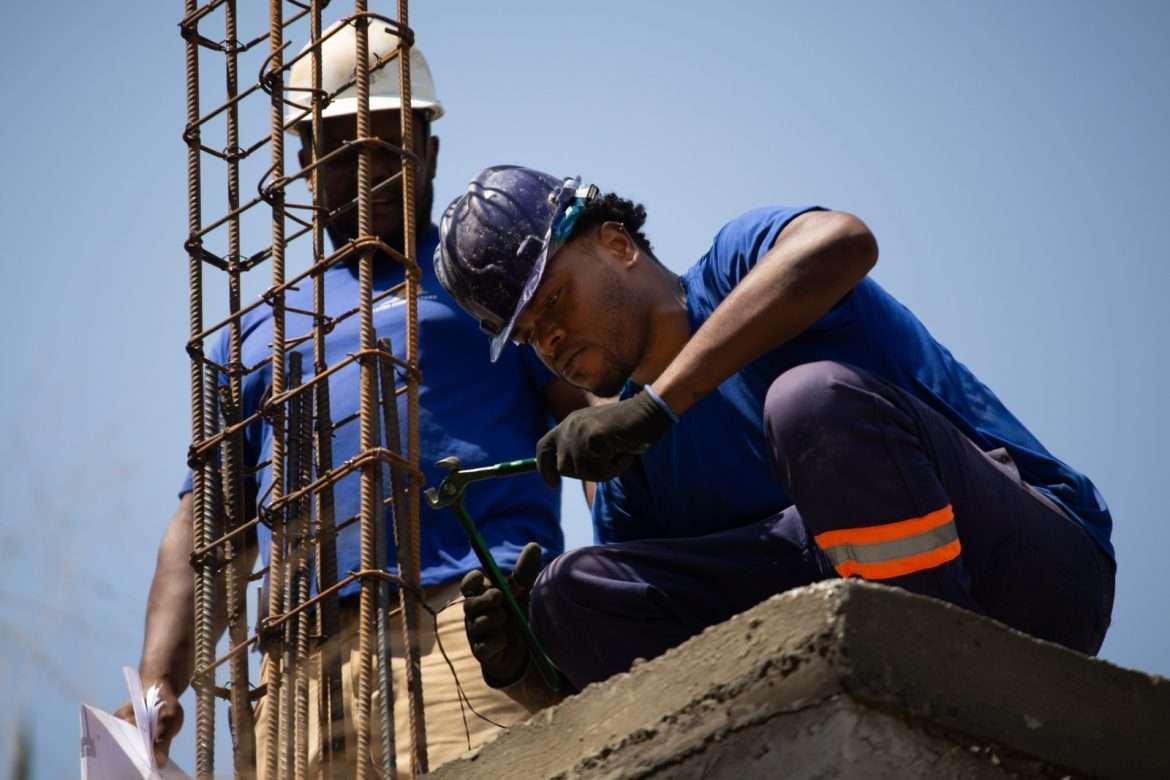 avançam as obras de construção de nova escola para cegos e pessoas com deficiência visual em volta redonda cris oliveira secom