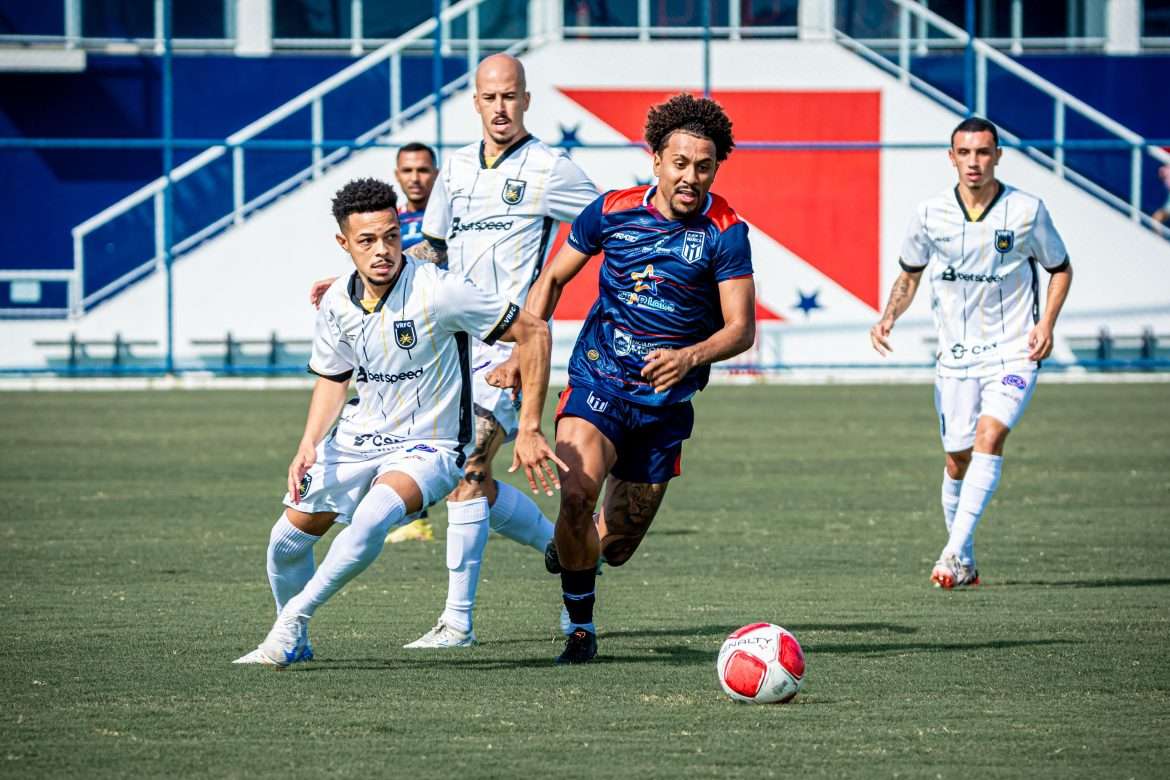 b.cf.21.geral.voltaço empata fora de casa com o maricá pela semifinal da copa rio divulgação joão vitor da silva
