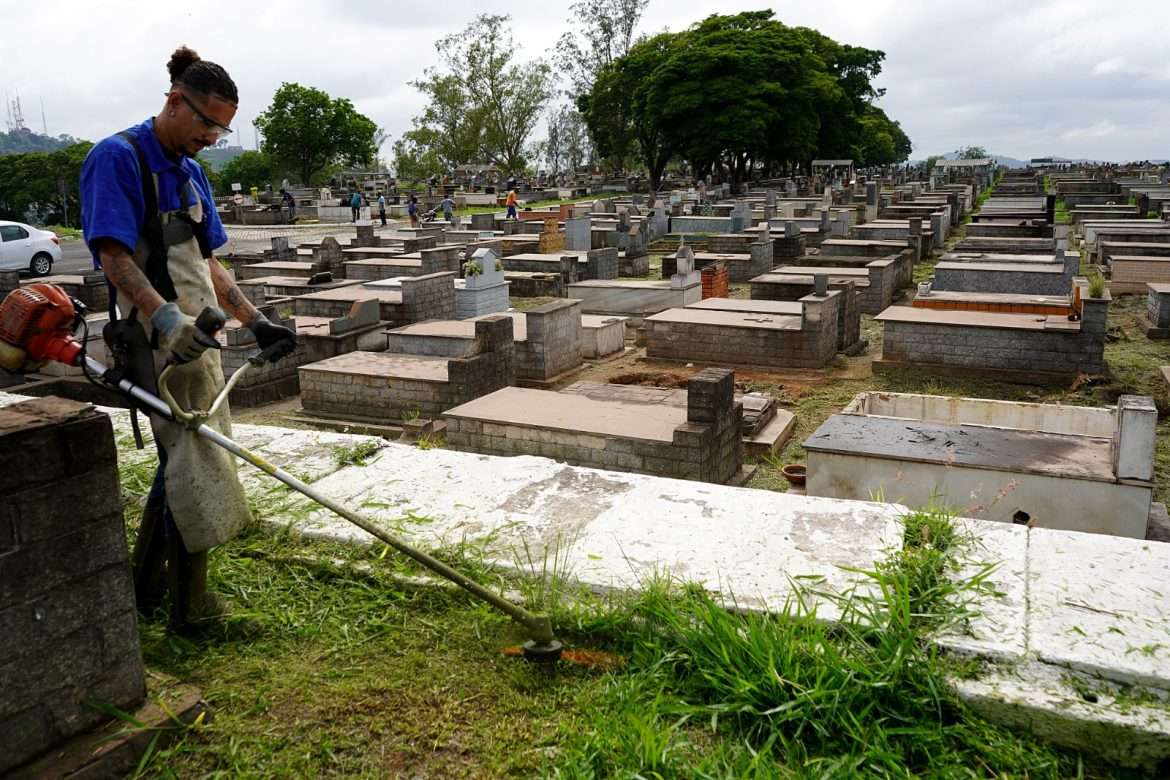 cemitério municipal de volta redonda é preparado para receber até 10 mil pessoas no dia de finados geraldo gonçalves secom1
