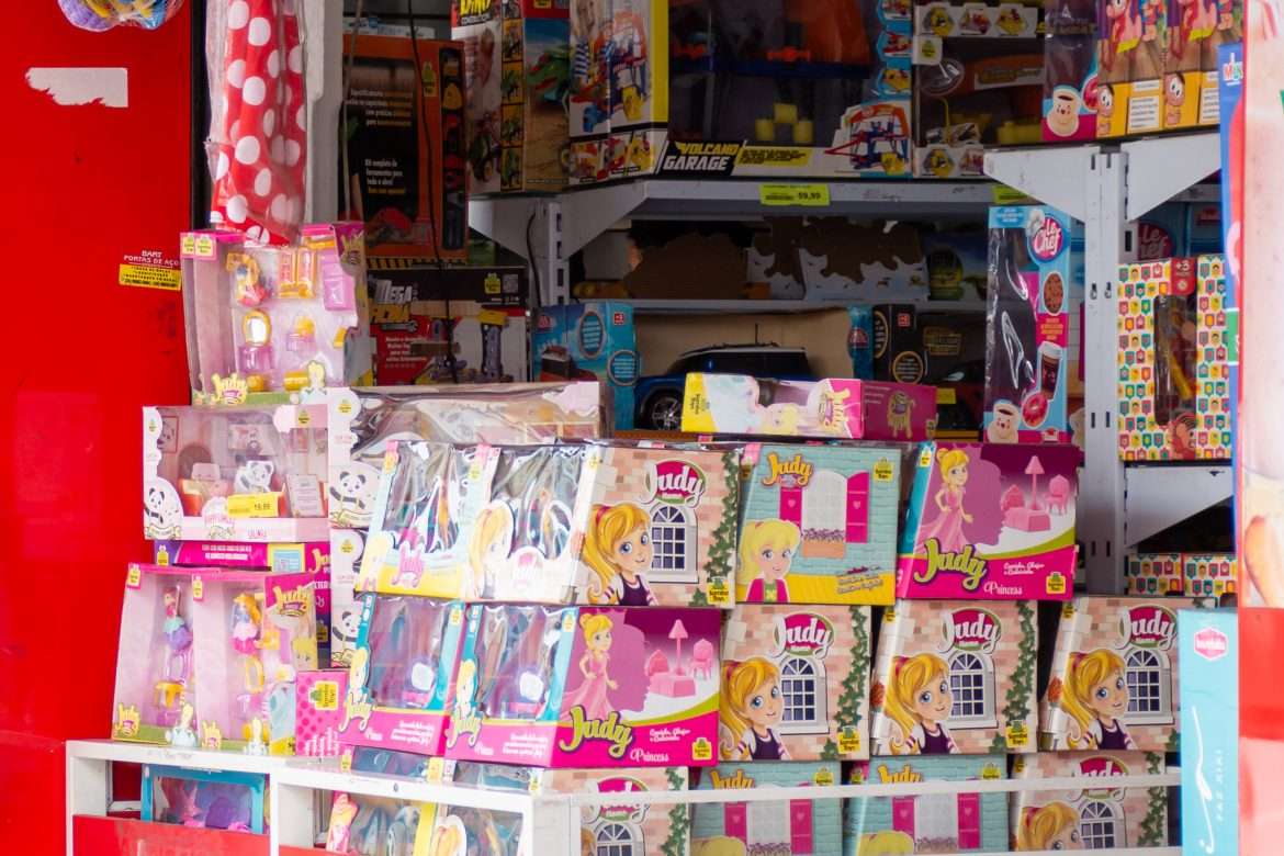 comércio de volta redonda na expectativa de aumento de até 5% nas vendas para o dia das crianças iam martins11