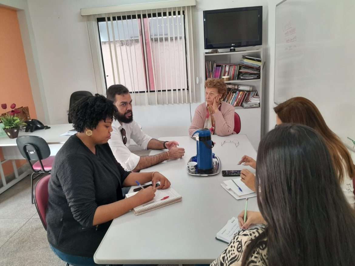 parceria firmada entre secretaria da mulher de volta redonda e foa para contratação de mulheres em situação de violência divulgação secom1