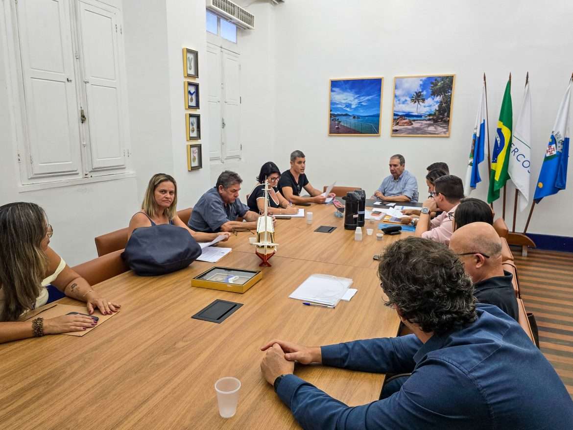 polÍtica 38 transição de governo em angra dos reis inicia com reunião entre equipes de jordão e ferreti divulgÇÃo