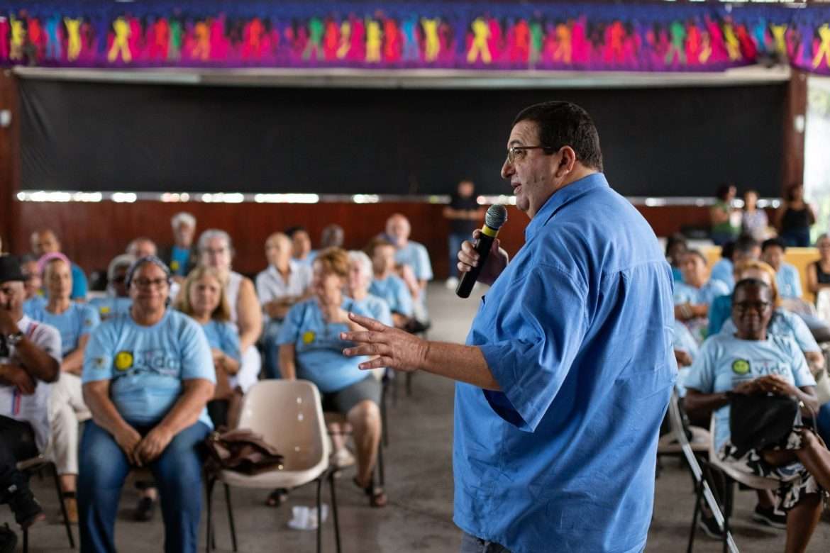 reforma geral da academia da vida, em volta redonda, é retomada cris oliveira secom