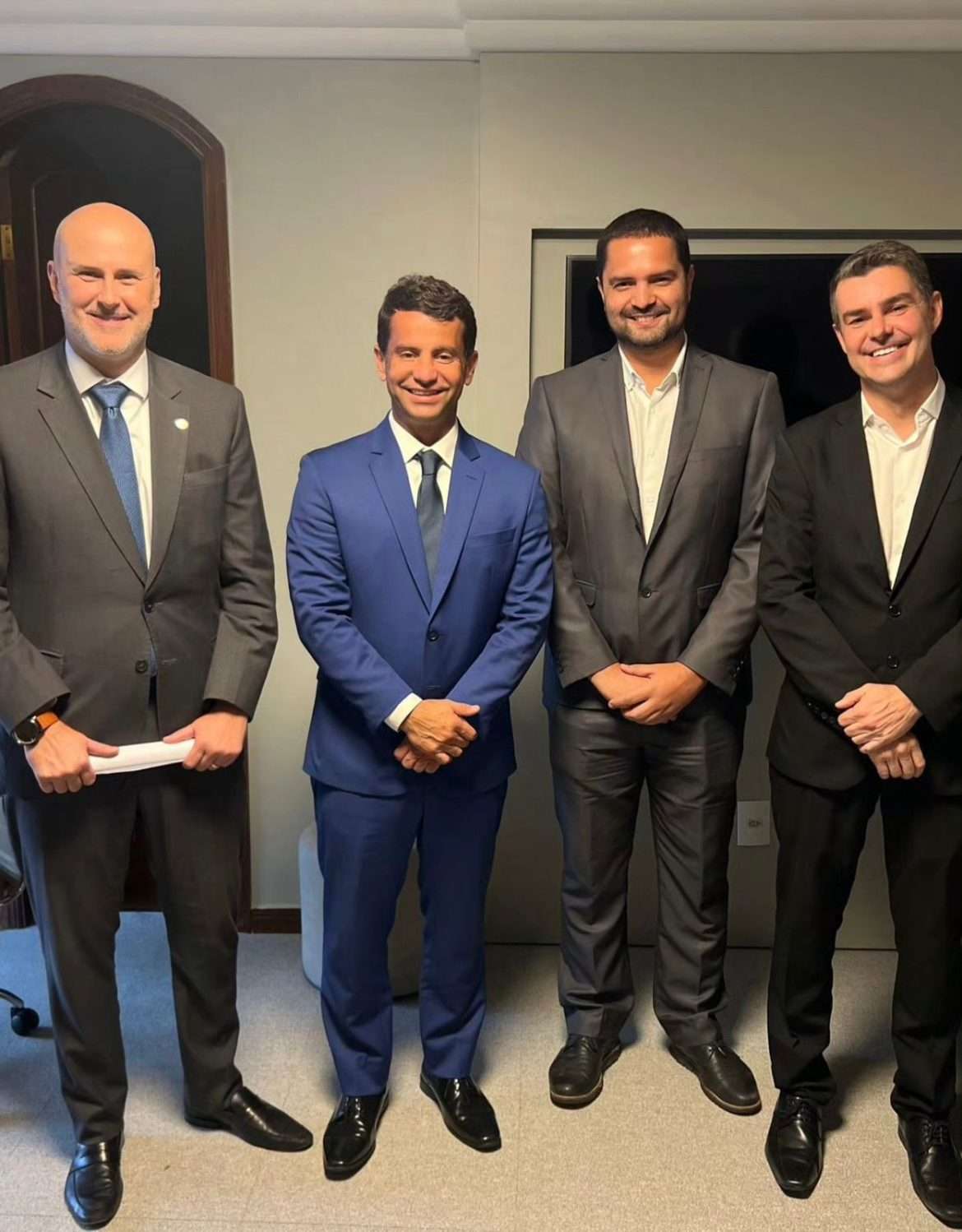 13.cf.res.polÍtica.tande vieira vai à brasília.divulgaÇÃo