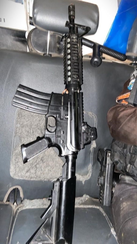 14.cf.res.polÍcia.homem é preso com simulacro.divulgaÇÃopm