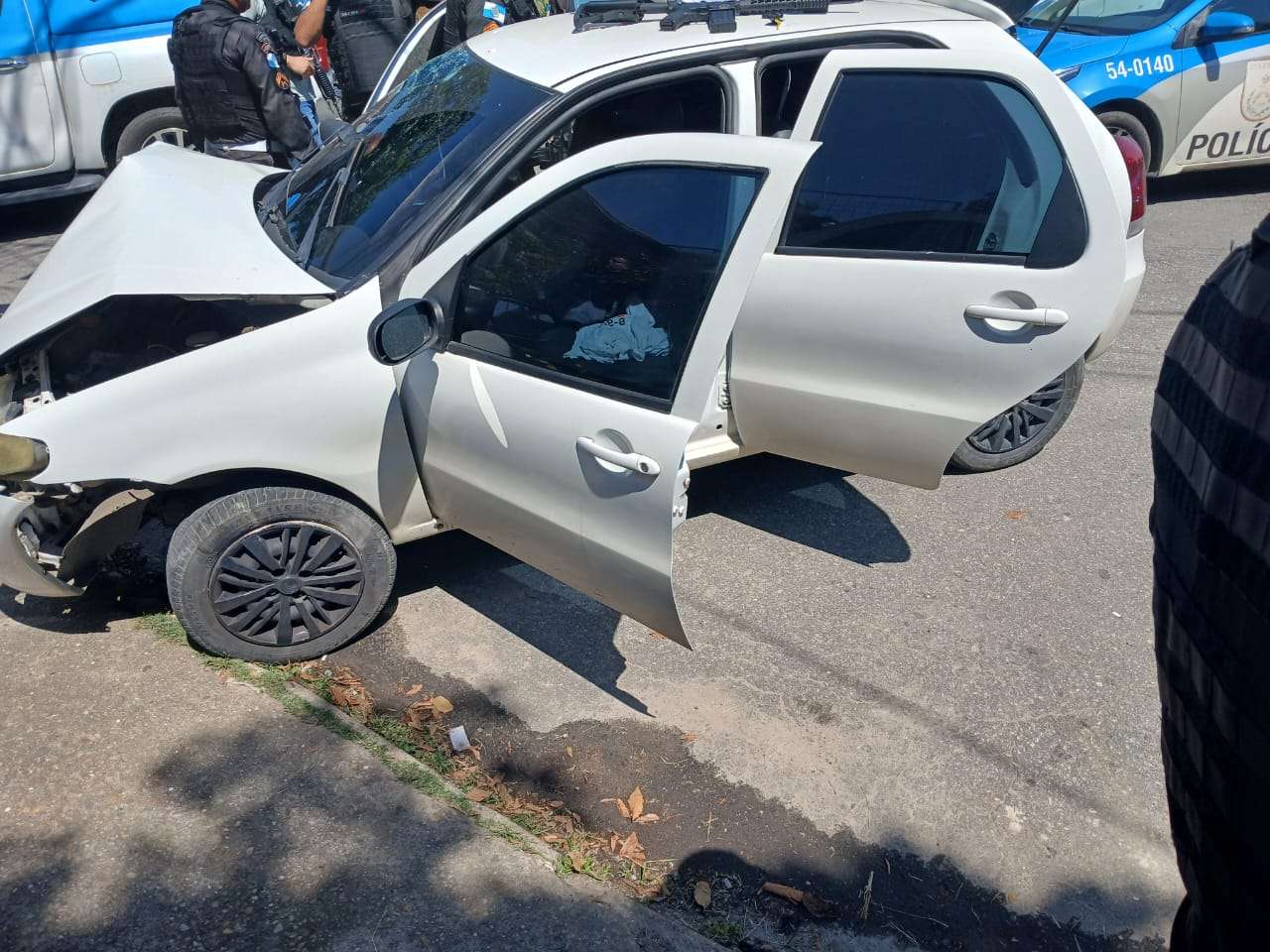 21.cf.res.polÍcia.ação conjunta das polícia militar, rodoviária e civil.2.carro.divulgaÇÃopm