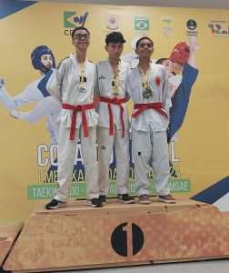 25 equipe de taekwondo do município disputa a copa do brasil e conquista duas medalhas divulgaÇÃo11