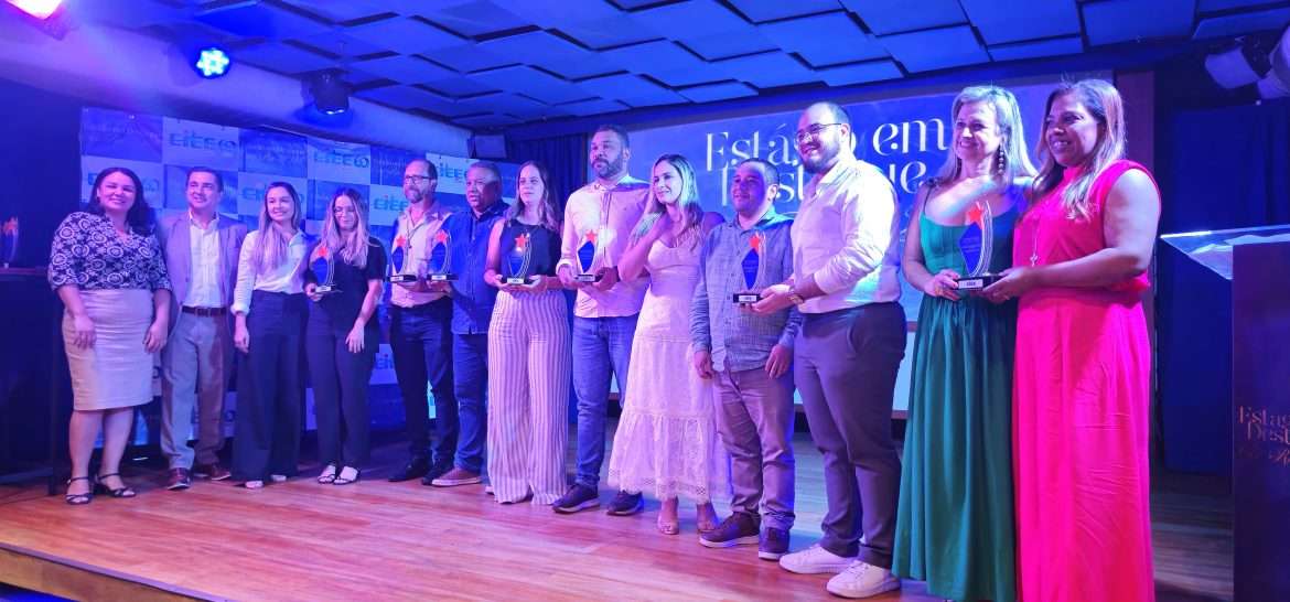 36.cf.res.economia.prefeitura de itatiaia recebe prêmio.1.assessor.divulgaÇÃopmi