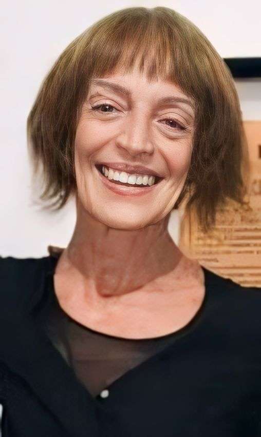 47.cf.res.cidades.atrizes e jornalistas lançam livro.1.virgÍnia.divulgaÇÃo