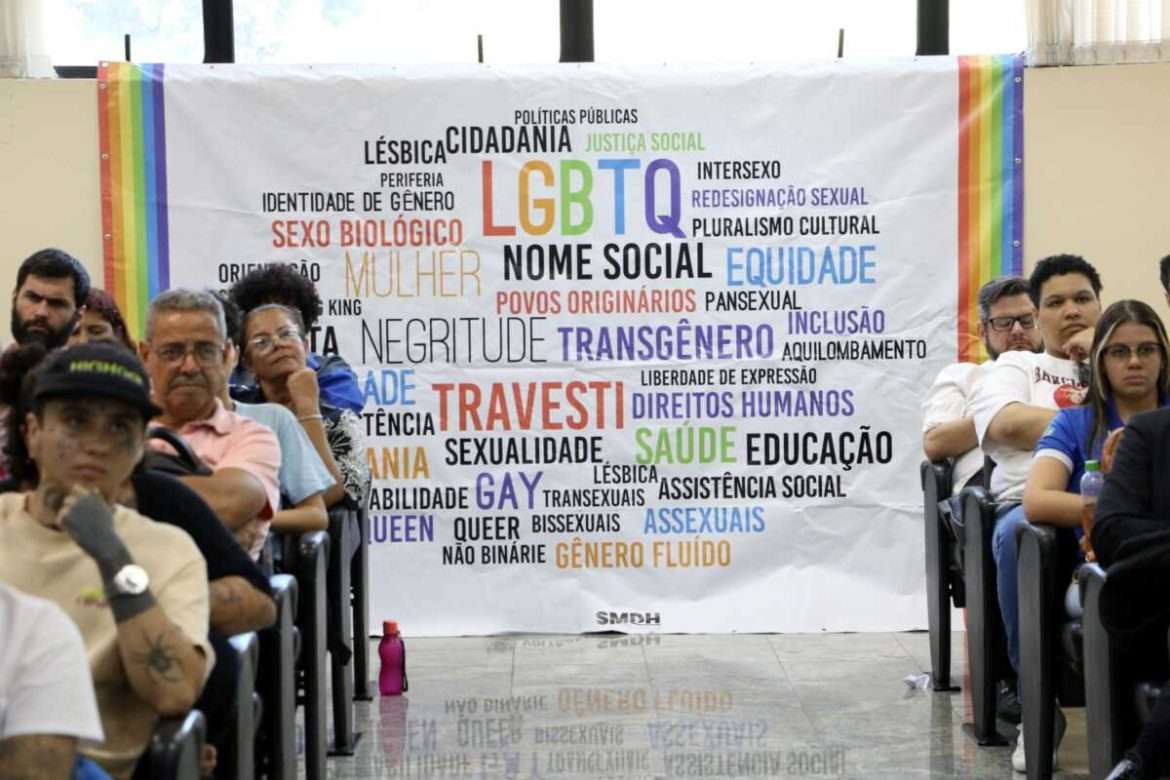 a 34 cidades requalificação civil é a maior demanda do centro de atendimento lgbtqia divulgação