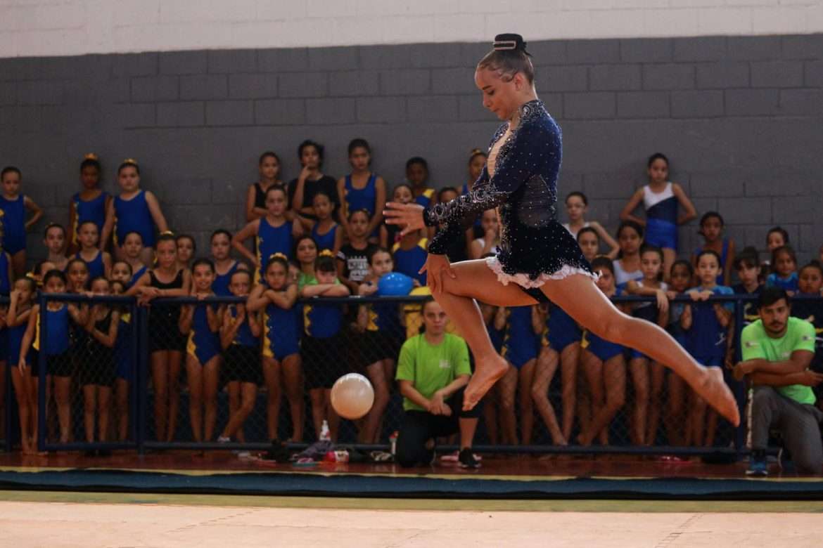 copa de ginástica neste sábado, dia 9, em volta redonda cris oliveira secom