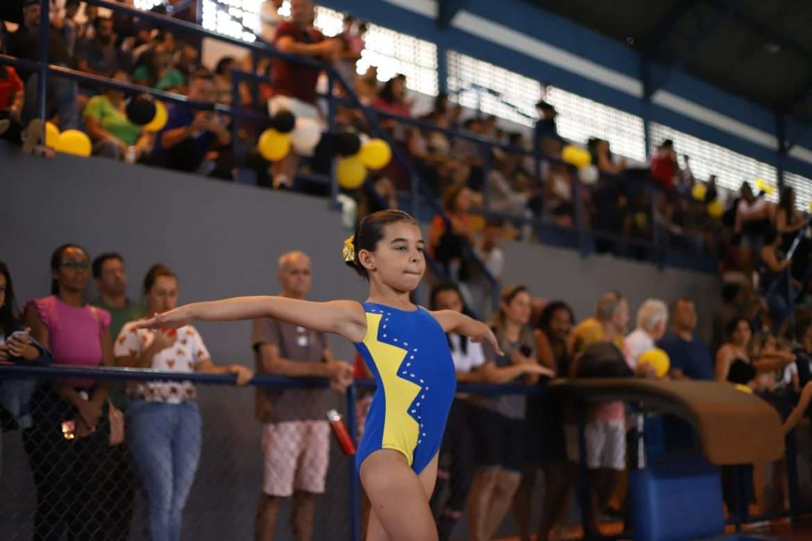 copa de ginástica neste sábado, dia 9, em volta redonda cris oliveira secom11