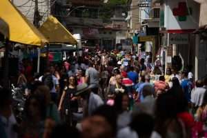 quinta edição do ‘rua de compras’ 2024 de volta redonda acontece neste domingo no Água limpa cris oliveira secom11