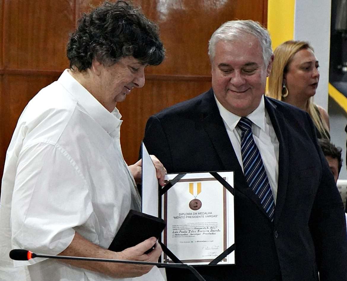 106.cf.res.polÍtica.neto concede medalhas.1.luizpaulo.geraldogonÇavespmvr