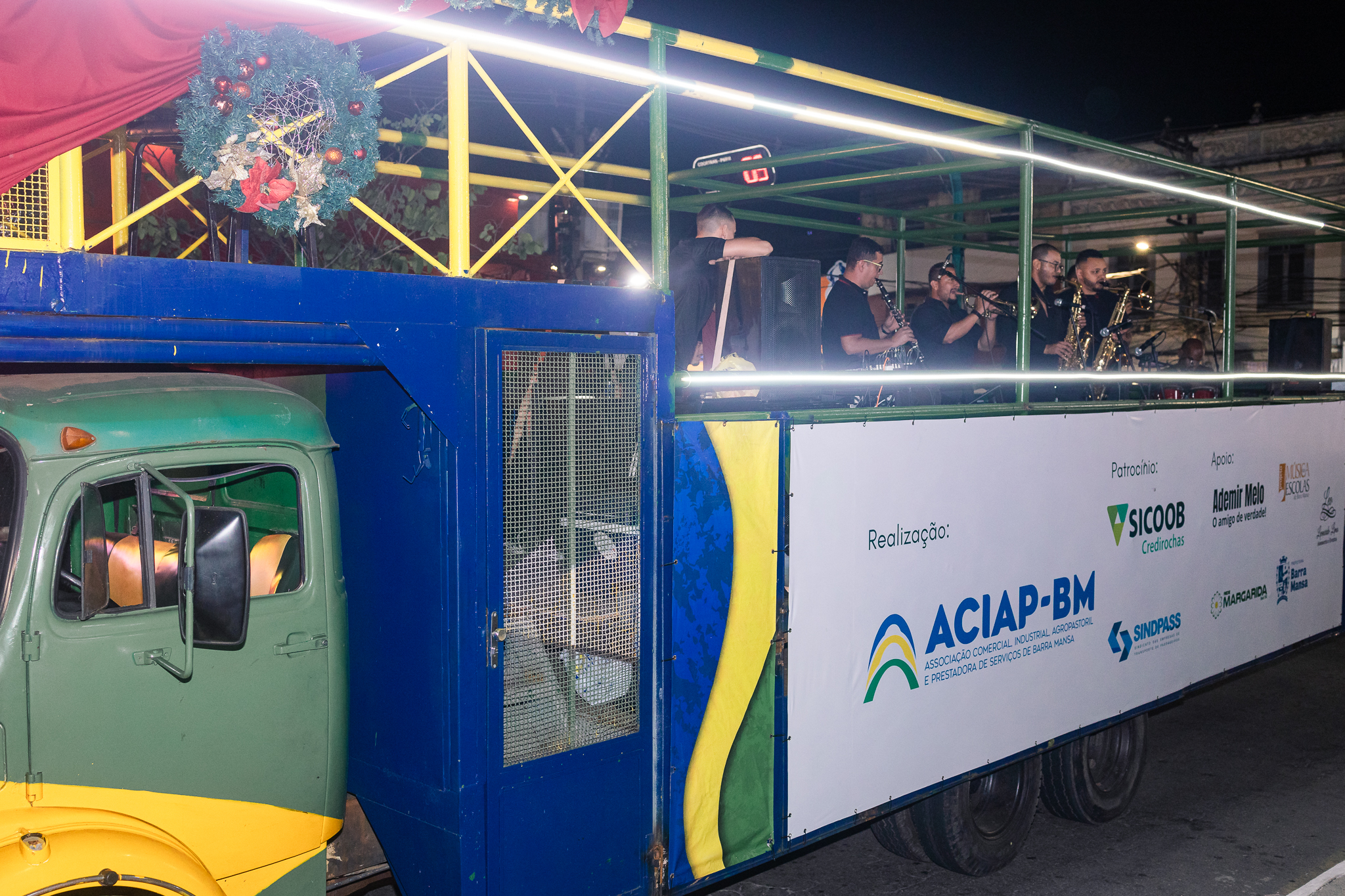 19 12 24 aciap bm promove concerto de natal na praça da liberdade (02)