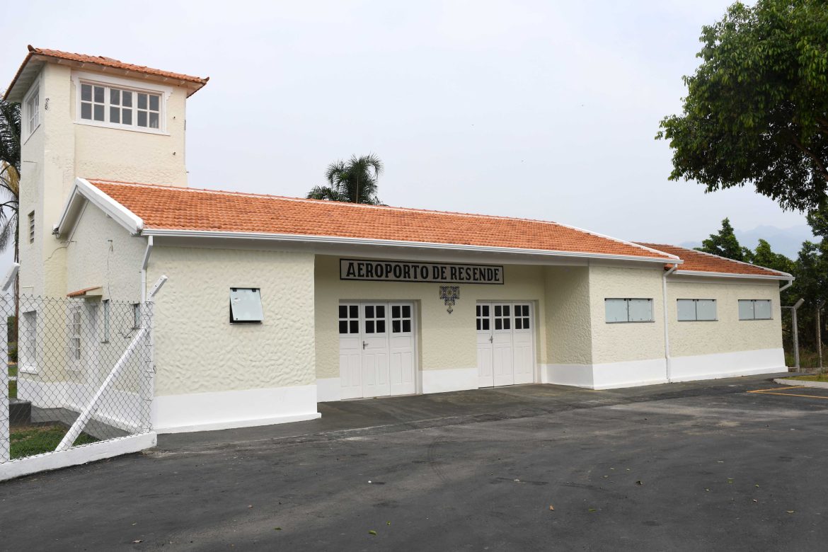 32.cf.res.polÍtica.diogo balieiro inaugura obras de revitalização.2.aeroporto.jfapmr