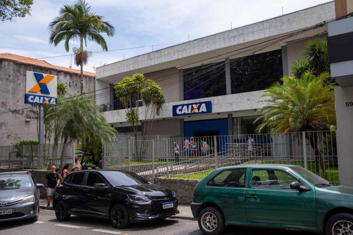 a 39 cf economia seguem abertas as inscrições para processo seletivo da caixa econômica federal iam martins (2)