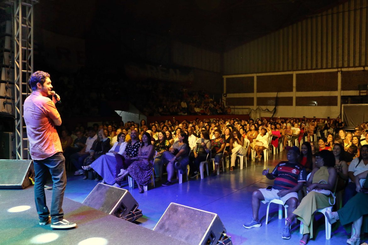 apresentação stand up diogo almeida. foto chico de assis (8)