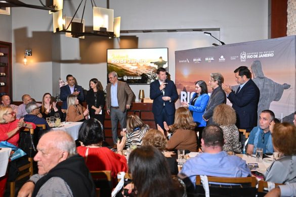 o secretário de estado de turismo do rj, gustavo tutuca, apresentou os destinos fluminenses ascom setur rj