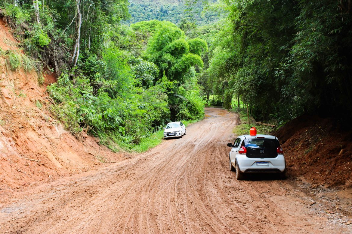 18.cf.res.cidades.tráfego de veículos é liberado na rj 151 rafaeloliveirapmr
