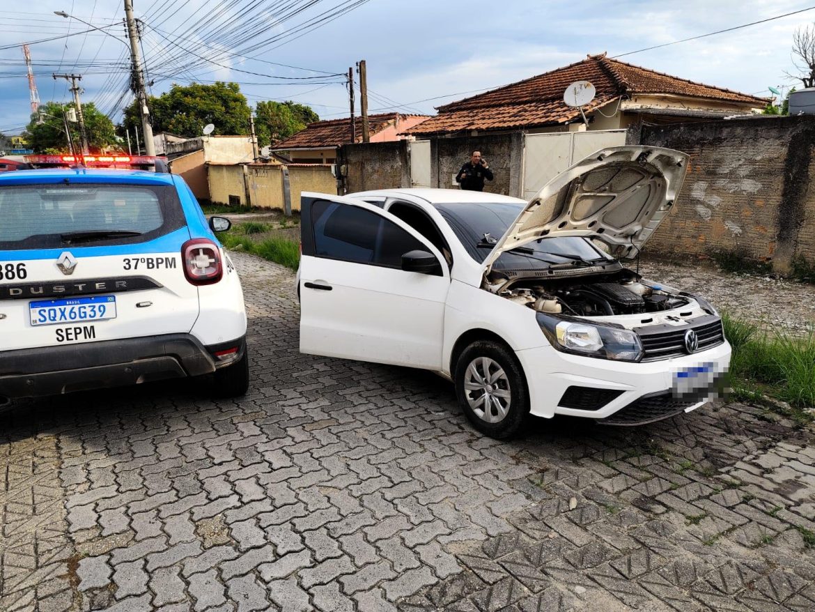 18.cf.res.polÍcia.pm recupera carro furtado em volta redonda.divulgaÇÃopm